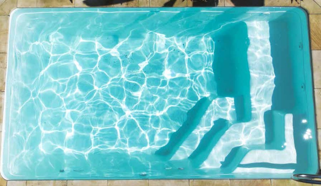 Mega Piscinas Ághata