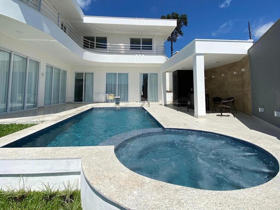 Foto: piscina instalada